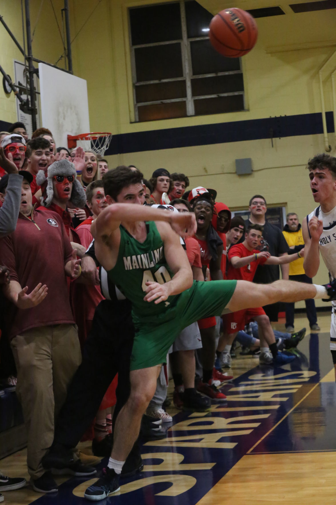 Holy Spirit Mainalnd boys basketball